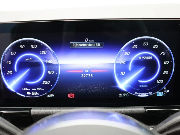 Mercedes-Benz EQA (2025) — foto 3 van 27
