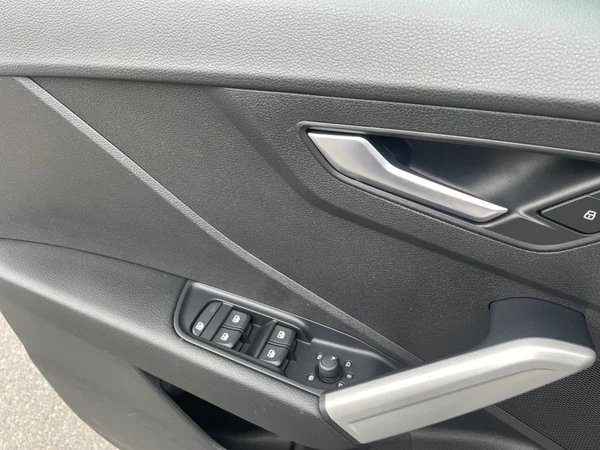 AUDI Q2 (2020) — foto 2 van 21