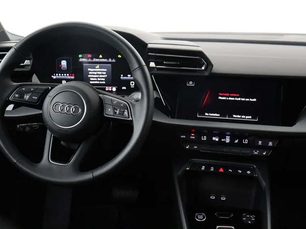 AUDI A3 Sportback (2025) — foto 13 van 18