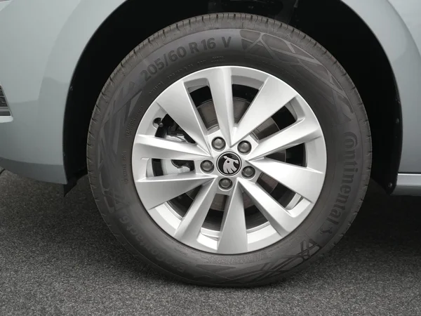 SKODA Kamiq (2026) — foto 25 van 28