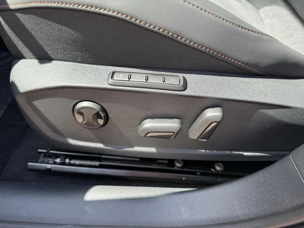 CUPRA Formentor e-Hybrid (PHEV) (2025) — foto 9 van 20