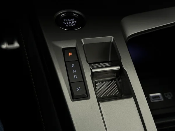 PEUGEOT 408 (2024) — foto 4 van 29