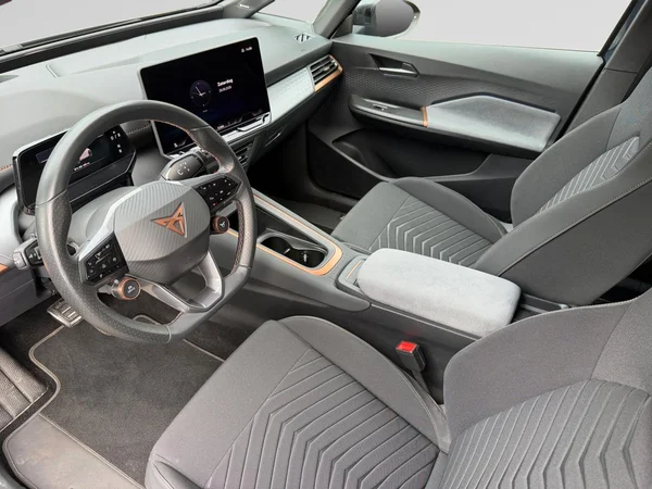 CUPRA Born (2025) — foto 4 van 16