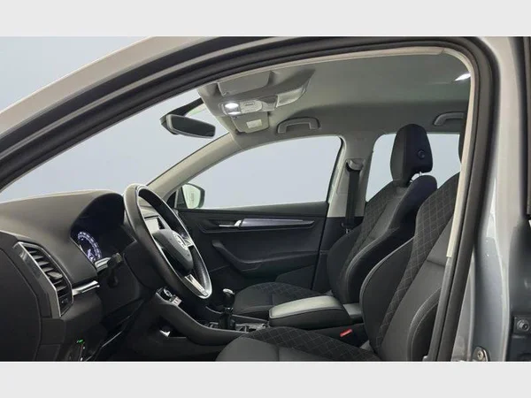Skoda Karoq (2020) — foto 23 van 23