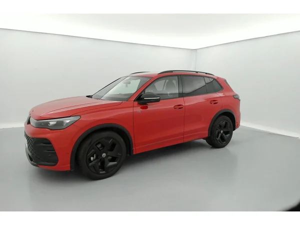 VOLKSWAGEN Tiguan Dsl (2024) — foto 3 van 36