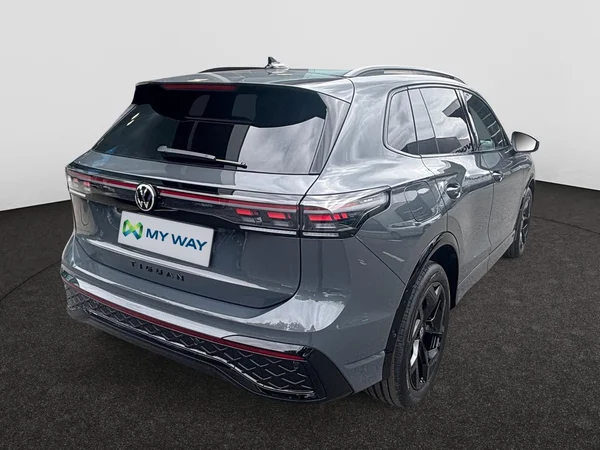 VOLKSWAGEN Tiguan (2025) — foto 8 van 8