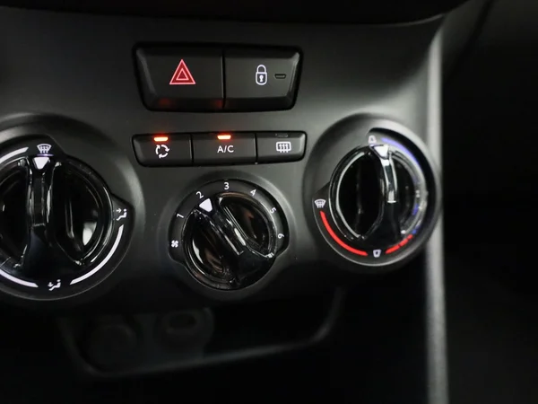 Peugeot 208 (2019) — foto 11 van 36