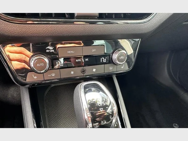 Skoda Kamiq (2025) — foto 10 van 31