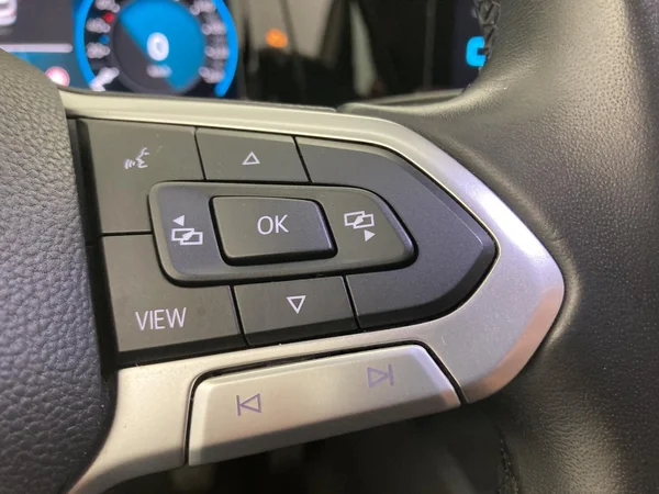 VOLKSWAGEN Golf Variant VIII (2021) — foto 4 van 36