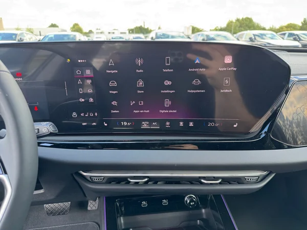 AUDI A6 Avant (2025) — foto 3 van 24