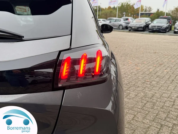 Peugeot 208 (2022) — foto 3 van 34