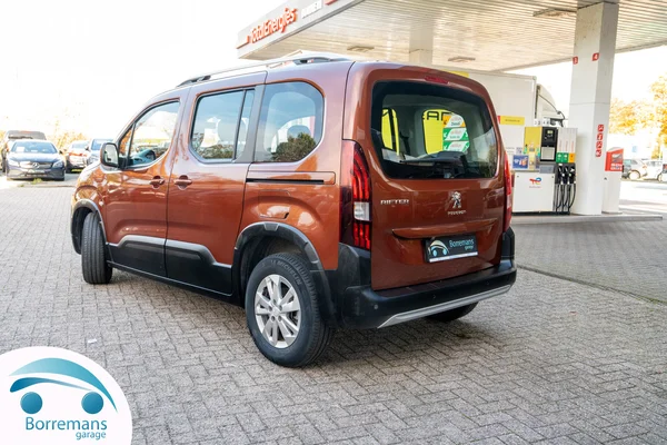 Peugeot RIFTER (2020) — foto 23 van 37