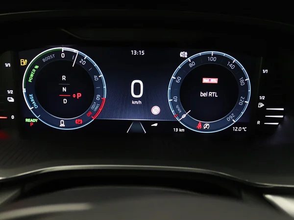 SKODA Octavia Combi (2025) — foto 7 van 27