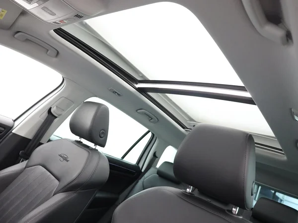 SKODA Kodiaq (2021) — foto 21 van 28