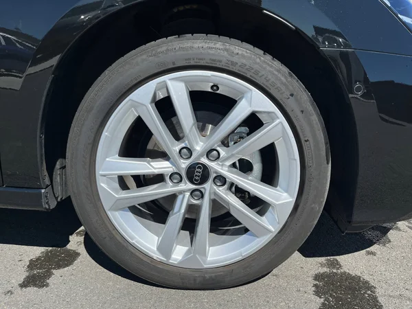 AUDI A3 Sportback (2025) — foto 13 van 24