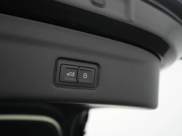 AUDI Q6 Sportback e-tron (2025) — foto 9 van 41