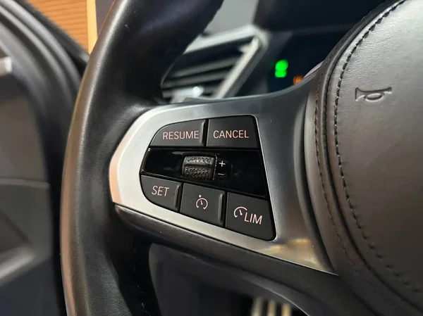 Bmw 118 (2021) — foto 2 van 25
