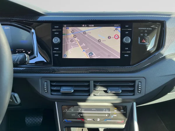 VOLKSWAGEN Polo (2025) — foto 4 van 21