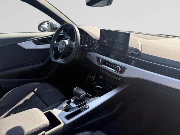 AUDI A4 Avant Dsl (2024) — foto 8 van 23
