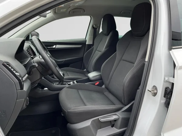 SKODA Karoq (2024) — foto 17 van 21