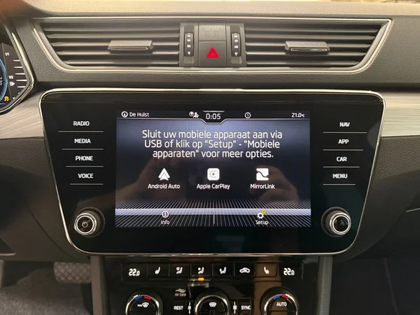 Skoda Superb (2022) — foto 15 van 30