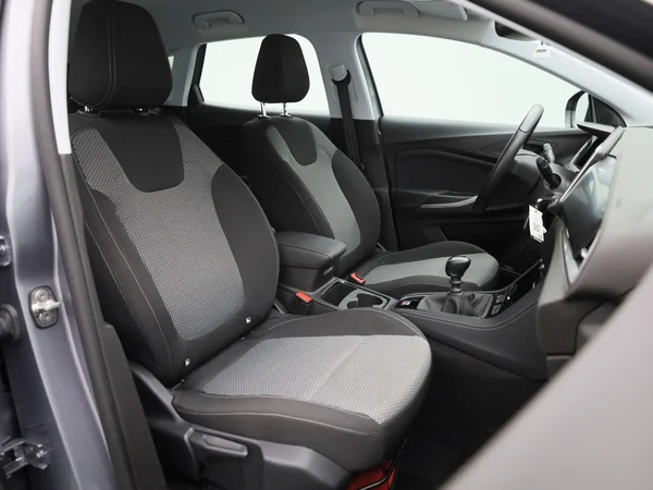 Opel Grandland (2022) — foto 22 van 34