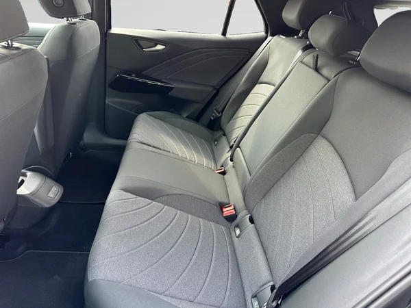 VOLKSWAGEN ID.3 (2024) — foto 10 van 24