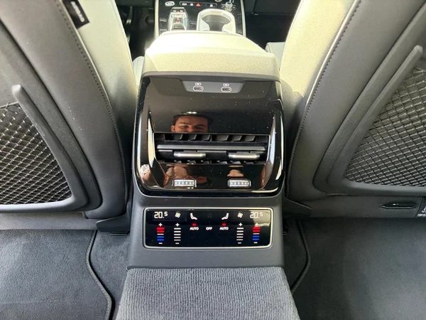 AUDI A6 Avant (2025) — foto 9 van 17