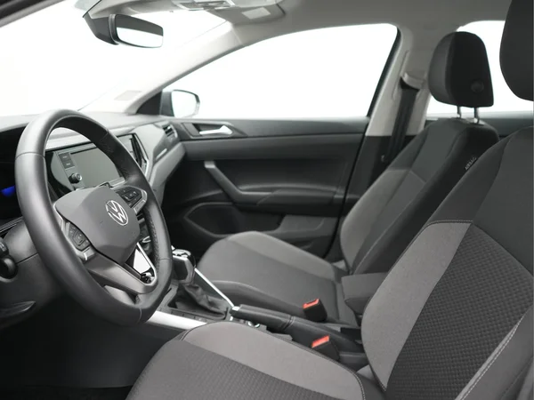 VOLKSWAGEN Polo (2023) — foto 23 van 24