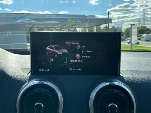 AUDI Q2 Dsl (2021) — foto 4 van 31