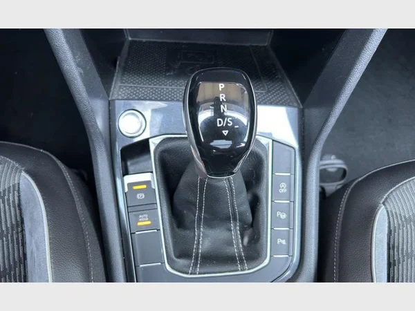 Volkswagen Tiguan (2024) — foto 10 van 35