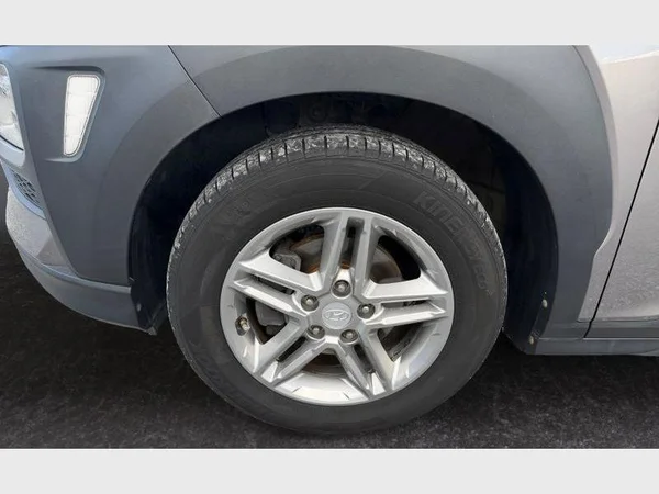 Hyundai KONA (2018) — foto 22 van 29
