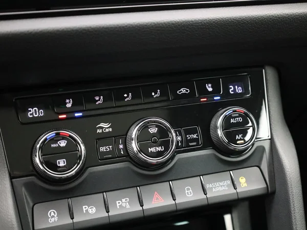 SKODA Kodiaq (2021) — foto 15 van 28