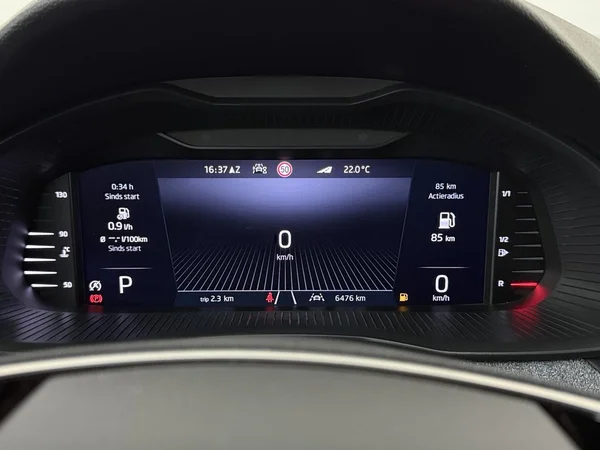 SKODA Kamiq (2025) — foto 3 van 18