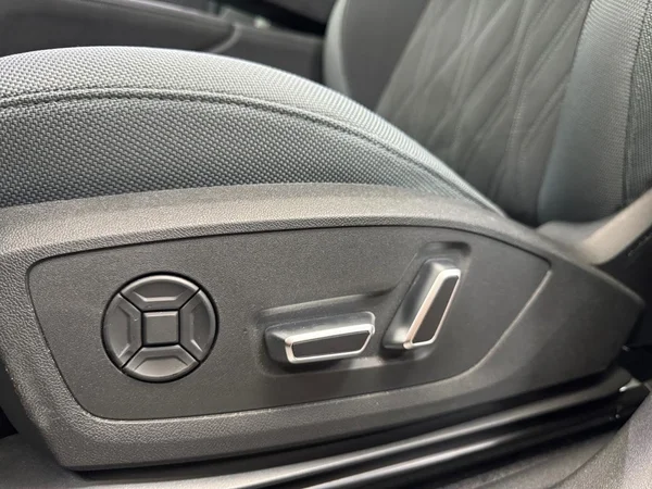 AUDI Q3 Sportback (2026) — foto 8 van 18