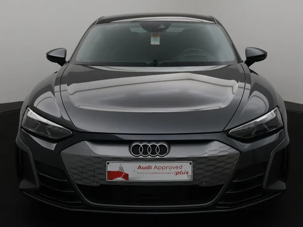 AUDI E-tron GT (2022) — foto 23 van 28