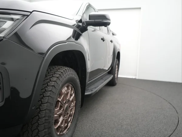 VOLKSWAGEN Amarok Double Cab Dsl (2024) — foto 25 van 28