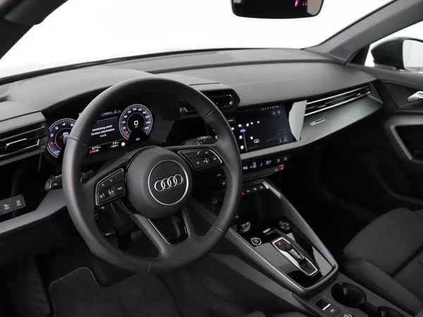 AUDI A3 Sportback (2025) — foto 15 van 18