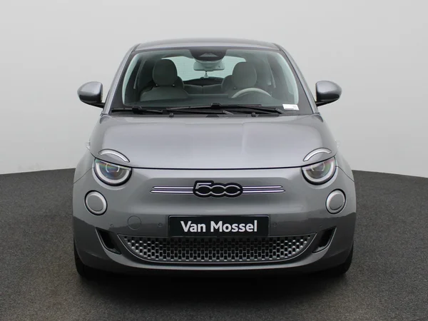 Fiat 500e (2023) — foto 34 van 44