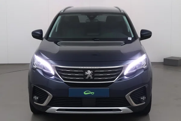 Peugeot 5008 (2019) — foto 12 van 25