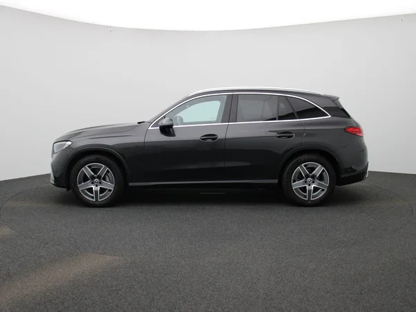 Mercedes-Benz GLC (2025) — foto 34 van 45