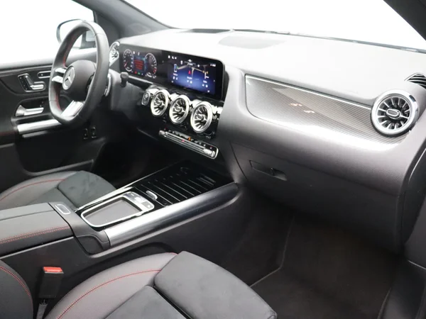 Mercedes-Benz B-Klasse (2025) — foto 21 van 32