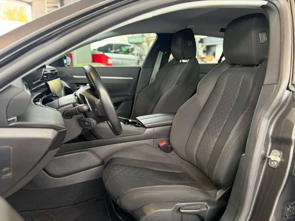 Peugeot 508 SW (2021) — foto 16 van 19
