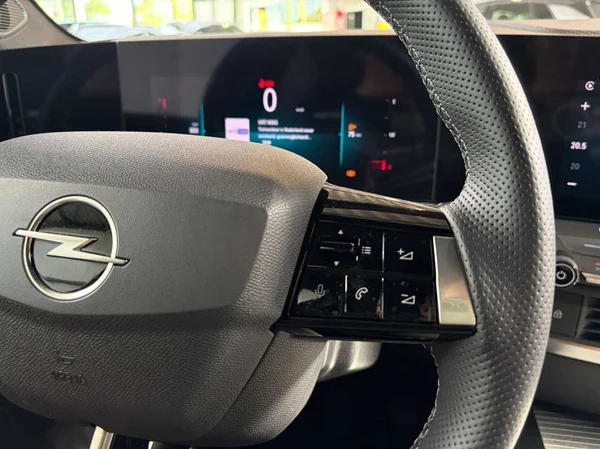 Opel Astra (2025) — foto 8 van 17