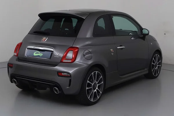 Abarth 595 (2021) — foto 23 van 27