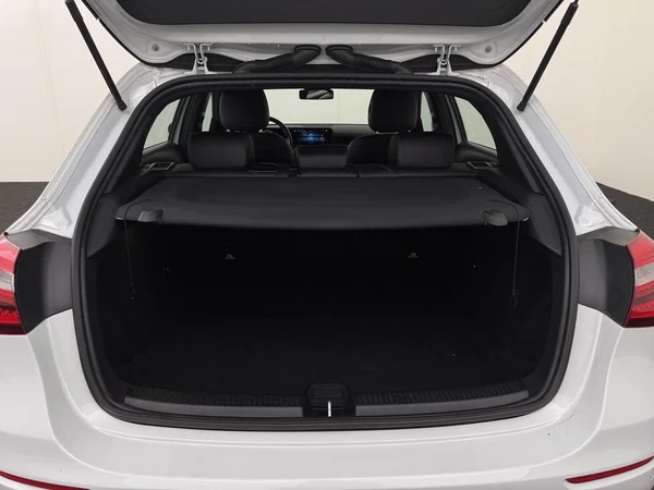 MERCEDES A 180 (2018) — foto 8 van 26