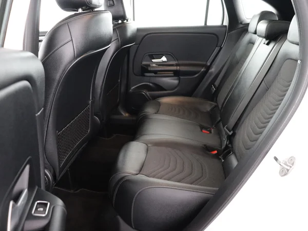 MERCEDES GLA 250 (2022) — foto 5 van 31