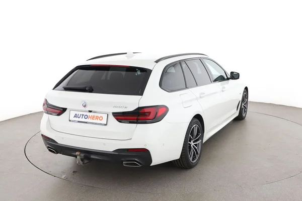 BMW 5-serie (2022) — foto 12 van 16