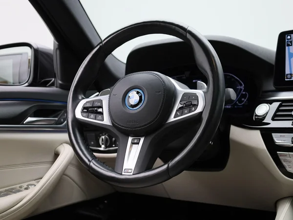 BMW 5 Reeks (2022) — foto 2 van 61