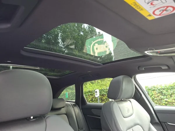 AUDI A6 Avant (2023) — foto 13 van 23